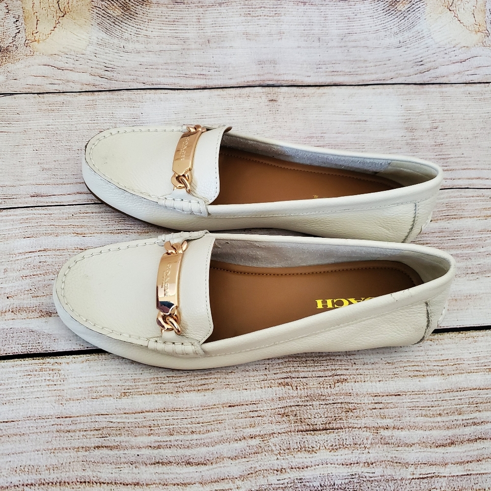Sold....Coach Olive Pebble Grain Leather Flat Loafer - Picture 4 of 8